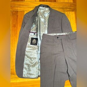 English Laundry suit